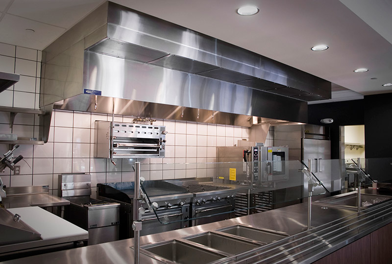 Services d'installation de hotte de cuisine par des installateurs qualifiés